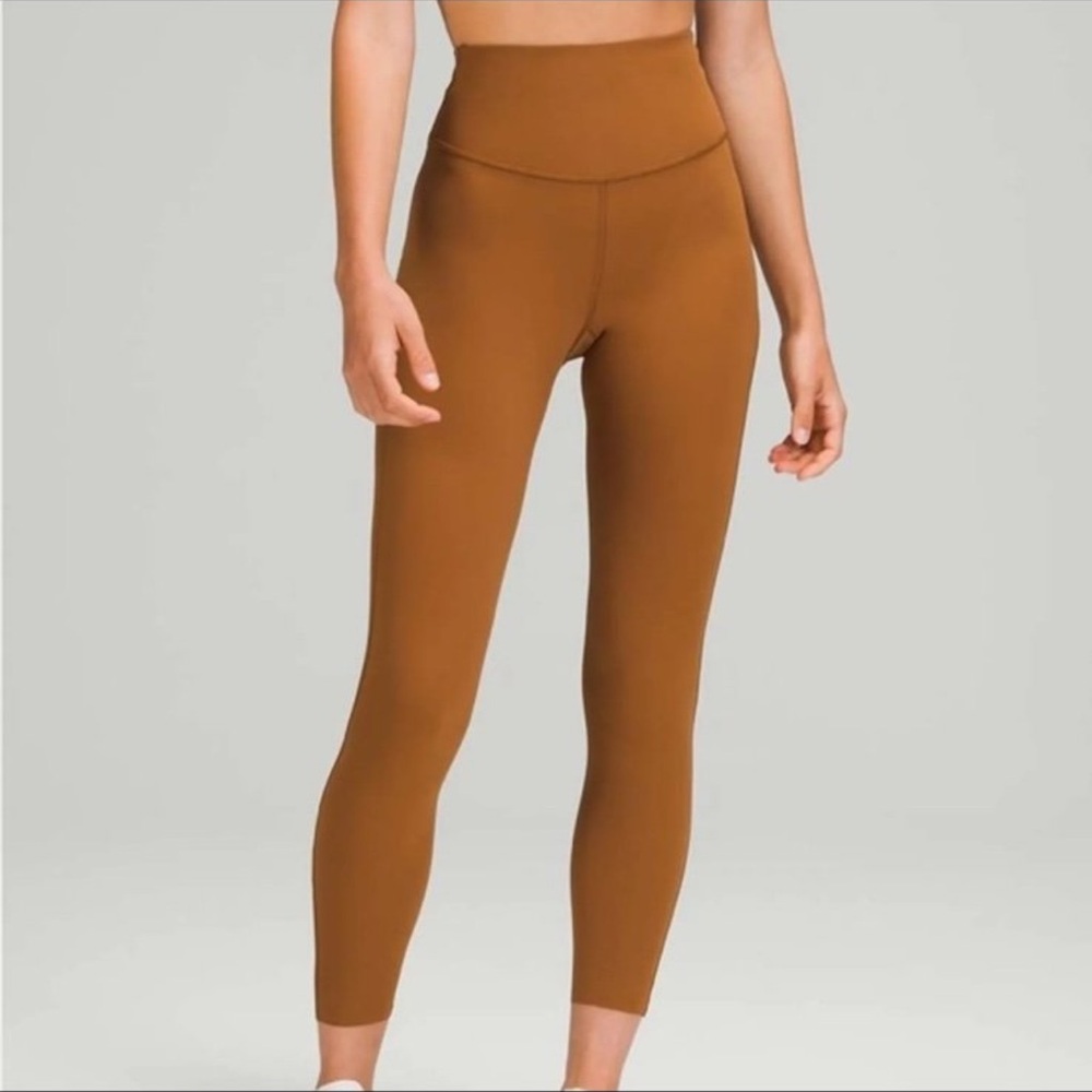 Lululemon Athletica Base Pace